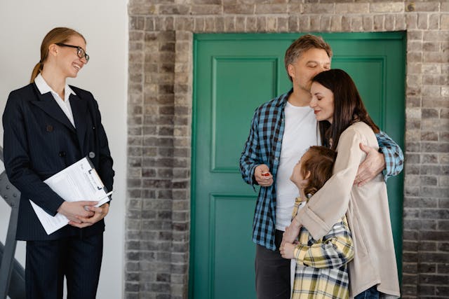 an-agent-looking-at-the-happy-family